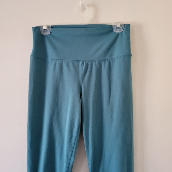 Yogalicious Lux Teal Leggings - Picture 3 of 5